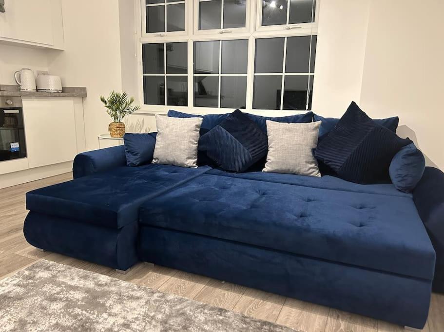 1 Bed High Quality Modern Flat Daire Edgware Dış mekan fotoğraf